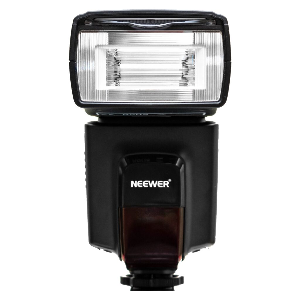 Neewer TT560 Flash Speedlite Review: Reliable performance in a dead-simple  package